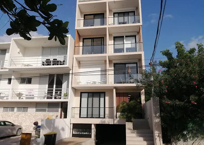 Modern 1 Bedroom By Great Location!
