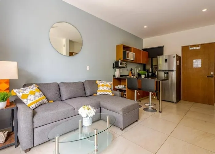 Apartment Modern 1 Bedroom By Great Location! *